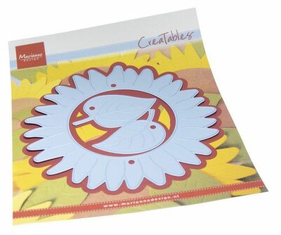 Marianne D Creatable Zonnebloem doily LR0824 122x122,5mm (08-23)