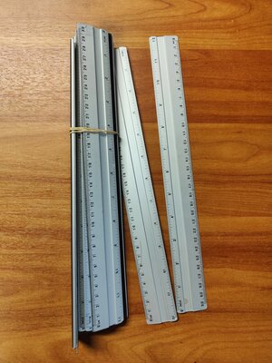 Metalen liniaal 30cm (2e kans)